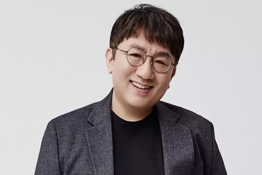 HYBE, Ador y una guerra interminable 4 Bang Si Hyuk y la guerra con Ador