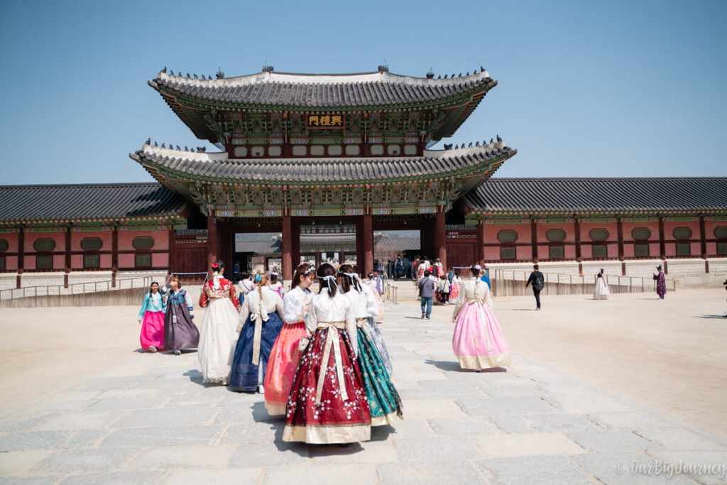 El Palacio Gyeongbokgung vuelve con sus visitas nocturnas 3 El Palacio Gyeongbokgung, una parada obligada en tu viaje a Corea del Sur