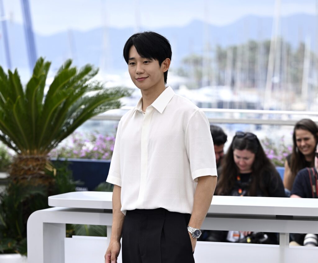 Jung Hae-in por estrenar nueva película 'I, the Executioner' 5 El actor coreano Jung Hae-in en el festival de Cannes