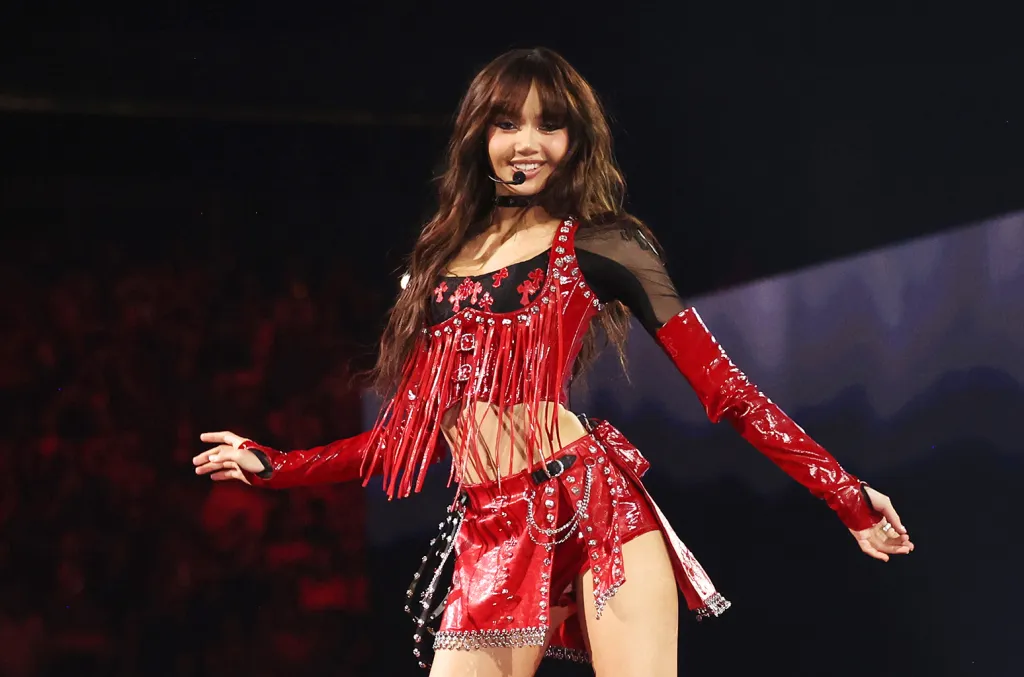 Ultimas noticias del Kpop, Lisa gana premio