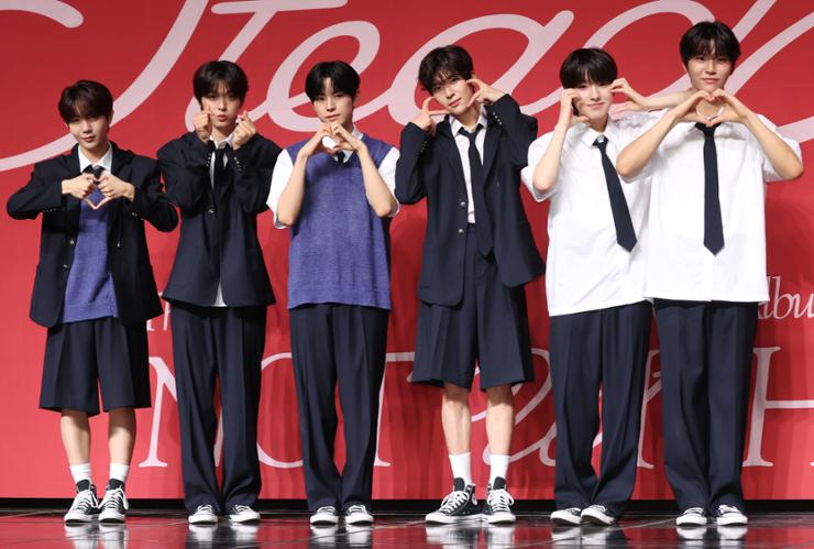 NCT WISH busca ser el mejor grupo de 2024 con 'Steady' 3 Los miembros de NCT Wish en la conferencia de prensa en Seúl por steady