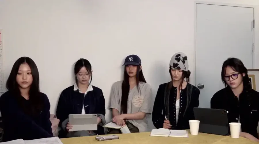 Las miembros de NewJeans reclaman por su ex CEO 1 la miembros de NewJeans mandan un video reclamando a Hybe porque todo vuelva a ser como antes