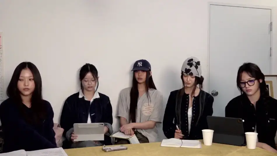 la miembros de NewJeans mandan un video reclamando a Hybe porque todo vuelva a ser como antes