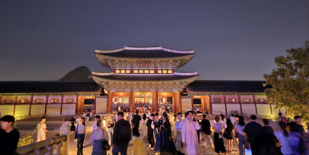 El Palacio Gyeongbokgung vuelve con sus visitas nocturnas 2 El Palacio Gyeongbokgung de Seúl, hará tour nocturno a partir del 9 de septiembre
