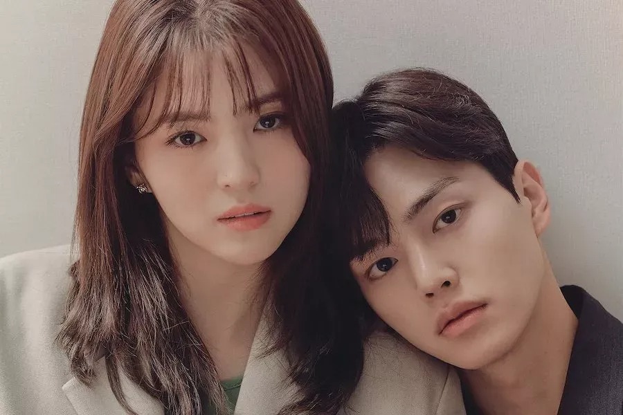 Han So-hee: La estrella que está conquistando Netflix 4 Song Kan y Han So-hee en una de las series de netflix que hicieron juntos aun asi