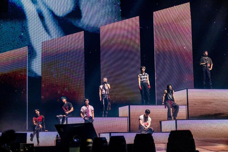 'dominATE de Stray Kids inició su gira 2024 incendiando Seúl 4 Stray Kids arranca su gira mundial dominATE en Seúl