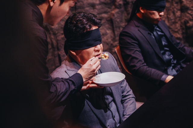Guerra de cucharas, Blancas contra Negras 2 Guerra de cucharas nuevo show de Netflix con grandes chefs coreanos