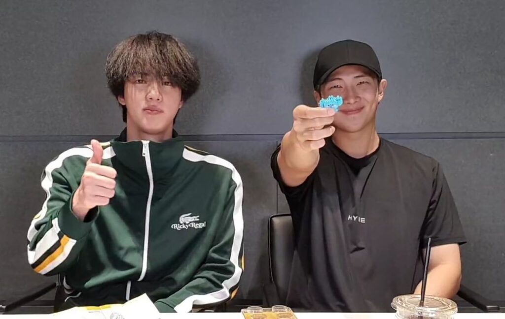Jin y RM: 2 Opuestos complementarios en BTS 4 RM y JIn de BTS, dos caras de la misma moneda