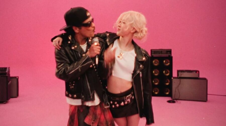 ¡Rosé y Bruno Mars nos llevan de fiesta con 'APT.'! 🍻🎶 4 Rosé y Bruno Mars nos enseñan todo sobre ATP