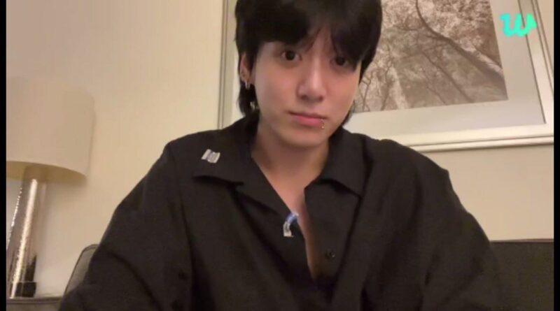 Los Idols de K-pop están hablando como nunca antes! 5 JungKook en sus vivos de weverse se muestra tal como es