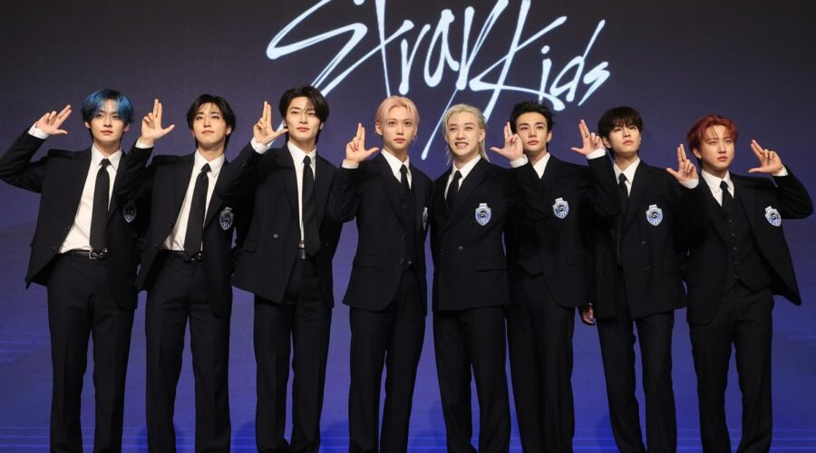 Stray Kids KARMA: Todo sobre su Nuevo Álbum, ‘Unforgivable’ y su Comeback Más Esperado 1 Stray Kids Karma conferencia de prensa