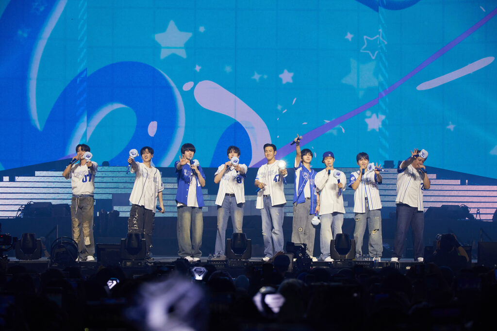 20 Años de Super Junior Celebrados en 'Super Show 10' 4 miembros de super junior
