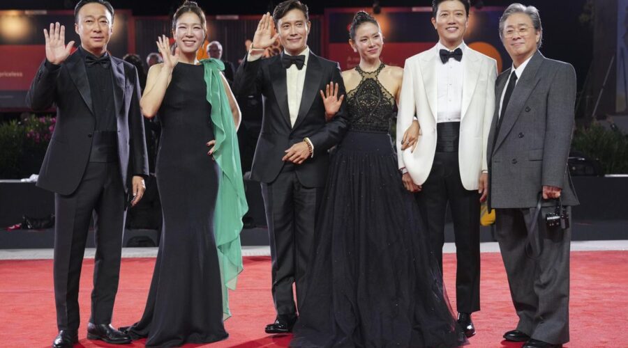 'No Other Choice' de Park Chan-wook Conquista Venecia y obtiene 100% en Rotten Tomatoes 1 No other choice película festival de venecia